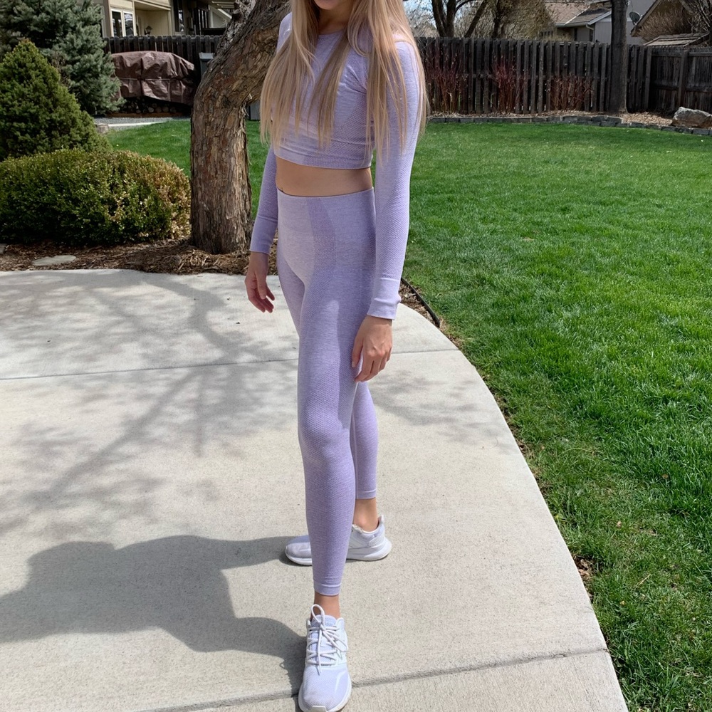 Light purple work out set